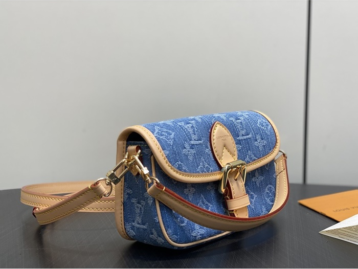 루이비통 여성 나노 다이앤 M27700