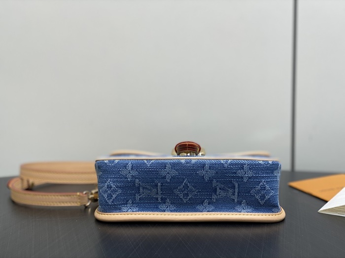 루이비통 여성 나노 다이앤 M27700