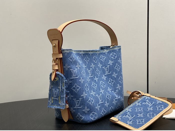 루이비통 여성 올 인 BB M28107