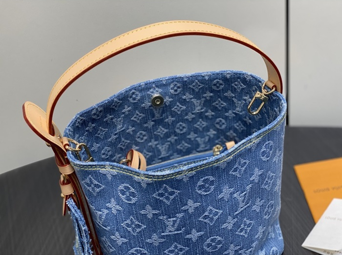 루이비통 여성 올 인 BB M28107