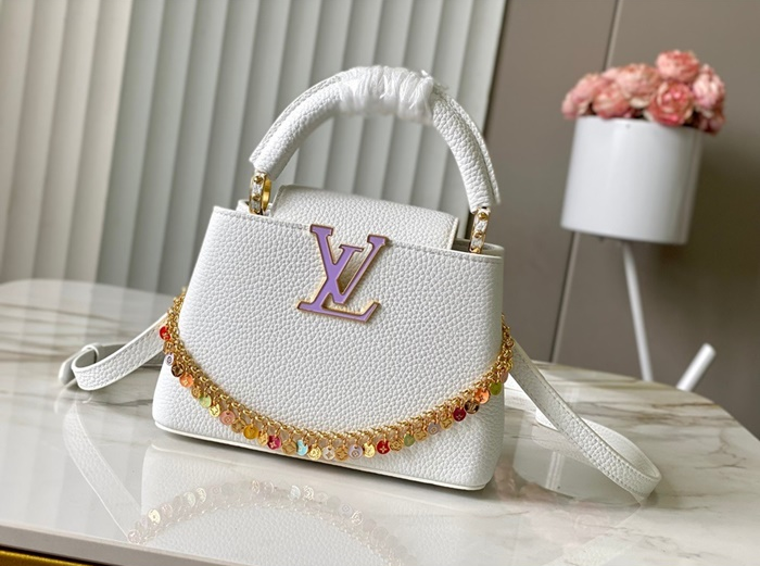 루이비통 여성 카퓌신 미니 M28200