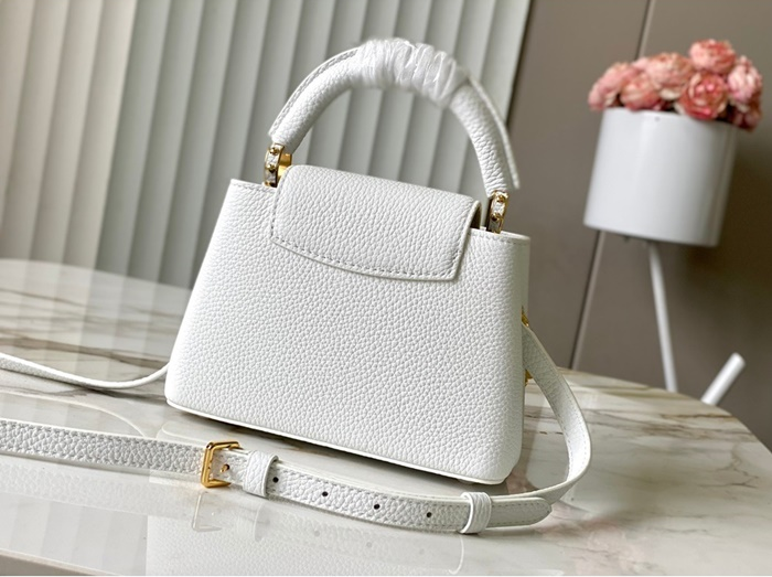 루이비통 여성 카퓌신 미니 M28200