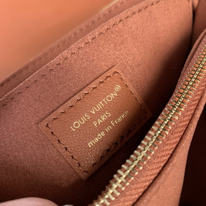 루이비통 여성 마들렌 BB M27511_br