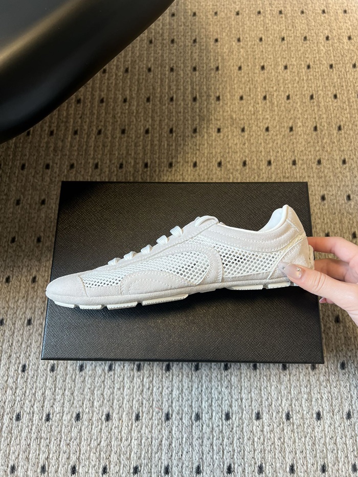 프라다 여성 몬테카를로 리에디션 2005 스웨이드 메쉬 스니커즈 1E247OFD_WH