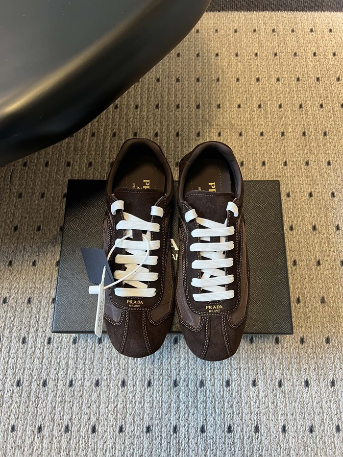 프라다 여성 몬테카를로 리에디션 스웨이드 리나일론 스니커즈 1E247OD7C