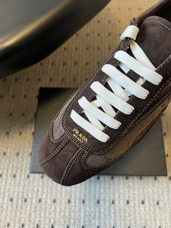 프라다 여성 몬테카를로 리에디션 스웨이드 리나일론 스니커즈 1E247OD7C