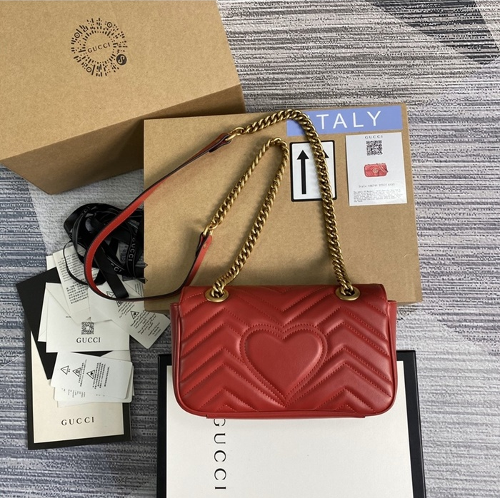 구찌 여성 GG 마몽 마틀라세 미니 숄더백 446744_RE