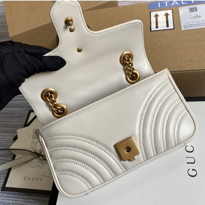 구찌 여성 GG 마몽 마틀라세 미니 숄더백 446744_WH