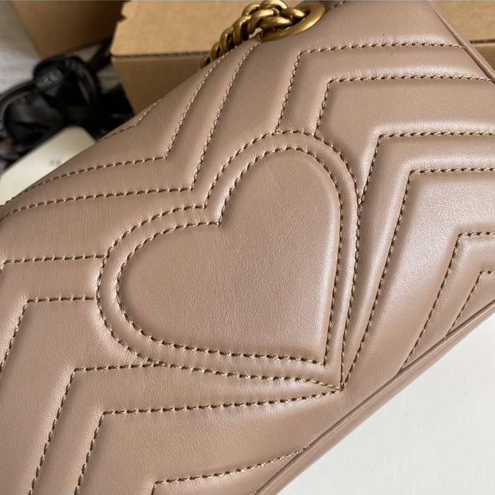 구찌 여성 GG 마몽 마틀라세 미니 숄더백 446744_BE