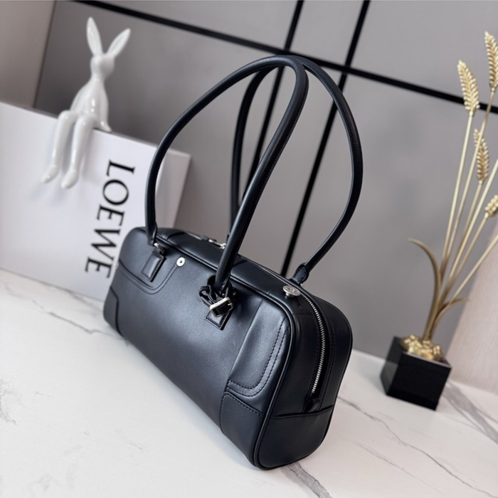 로에베 여성 아마조나 31 크롭 백 A039N31X01_BK