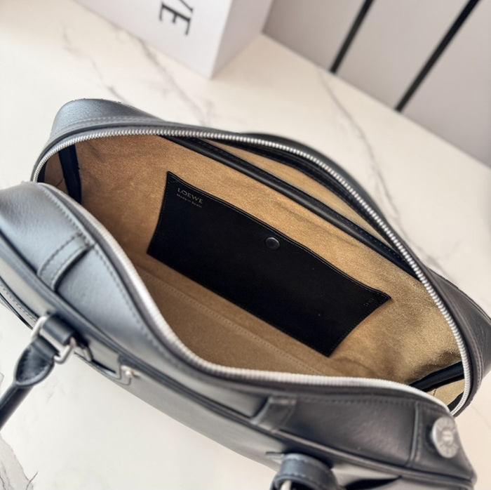 로에베 여성 아마조나 31 크롭 백 A039N31X01_BK