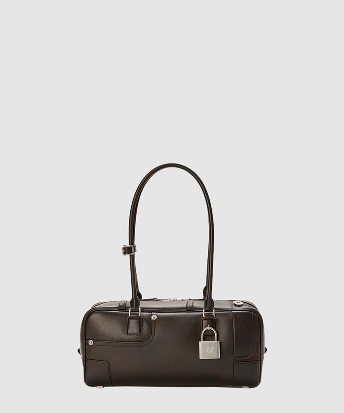 로에베 여성 판타 아마조나 31 크롭 백 A039N31X02_BR