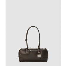 로에베 여성 판타 아마조나 31 크롭 백 A039N31X02_BR