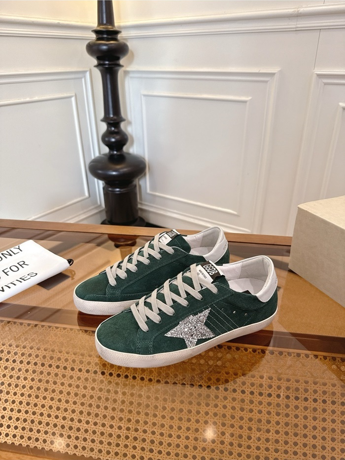 골든구스 공용 실버 글리터 스웨이드 슈퍼스타 GMF00101_GR