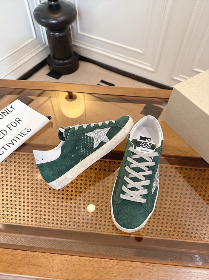 골든구스 공용 실버 글리터 스웨이드 슈퍼스타 GMF00101_GR