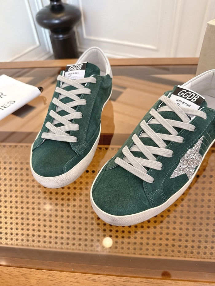 골든구스 공용 실버 글리터 스웨이드 슈퍼스타 GMF00101_GR