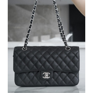 샤넬 클래식 미듐 블랙 은장 캐비어