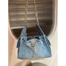 샤넬 25S 25백 미듐 블루 빈티지금장 워시드데님