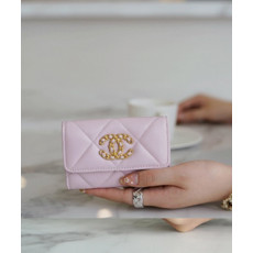 샤넬 19 플랩 카드지갑 램스킨 금장 연핑크 AP1790