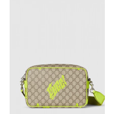 구찌 프린트가 있는 미디엄 크로스바디백 839380