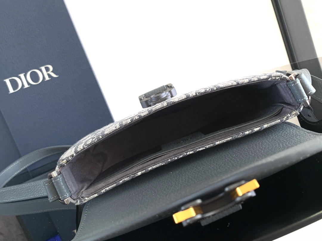 디올 새들 스트랩 파우치 메신저백 2ADCA435YKS_H12E