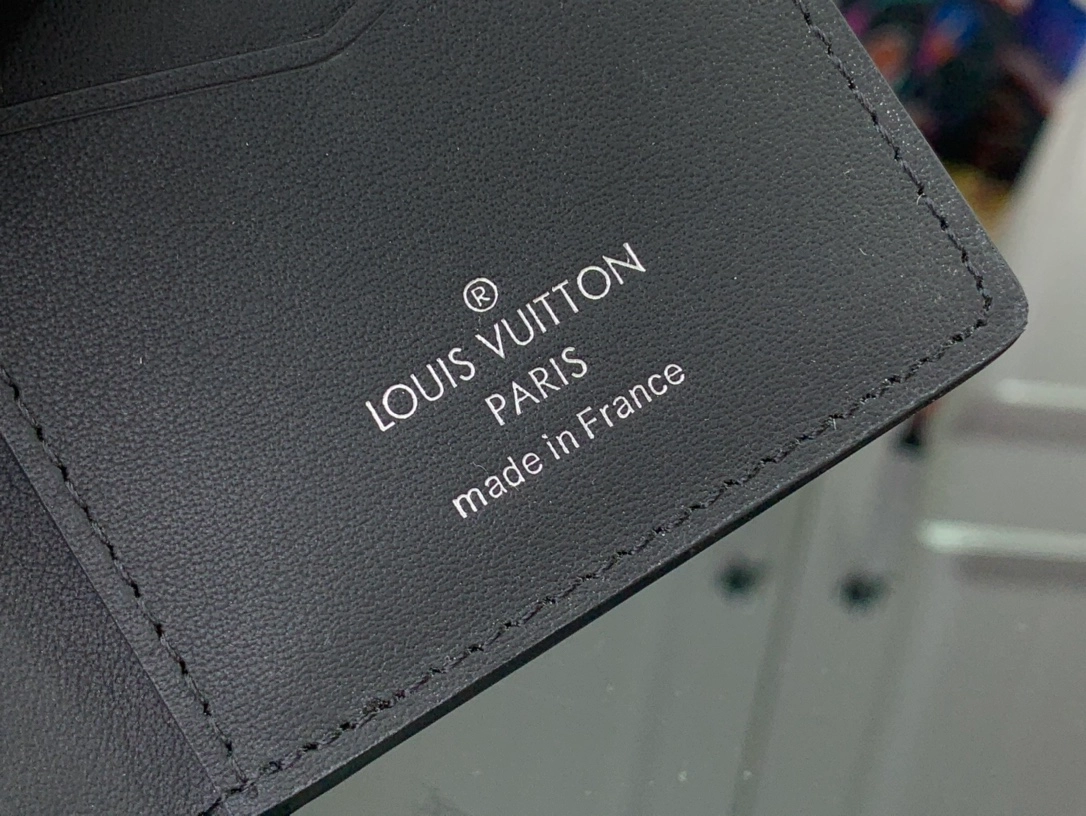 루이비통 오거나이저 크로커다일 오스트리치 매트 카드지갑