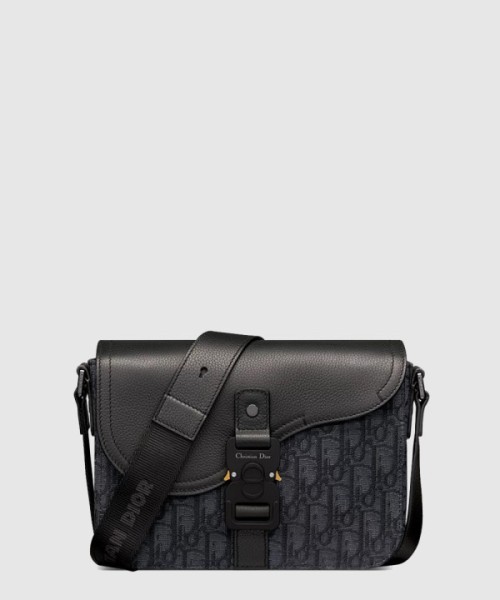 디올 Saddle 스몰 플랩 스트랩백 1ADPO