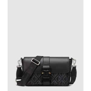 디올 히트 더 로드 메신저백 1ESME