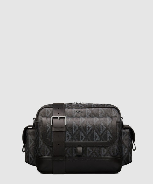 디올 히트 더 로드 메신저백 1ESME