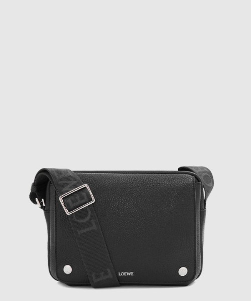 로에베 XS 페블 메신저백