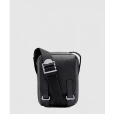 로에베 슬링 백 - 소프트 그레인 카프스킨