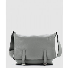 로에베 밀리터리 메신저 백 - 소프트 그레인 카프스킨