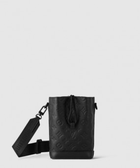 루이비통 노에 슬링백 M82248