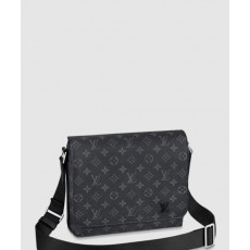 루이비통 디스트릭트 메신저백 PM M45272