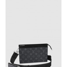루이비통 가스통 웨어러블 월릿 M81124