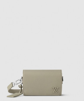 루이비통 패스트라인 웨어러블 월릿 M82281