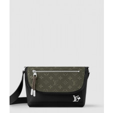 루이비통 펄스 메신저 M12625