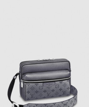 루이비통 아웃도어 메신저백 M30830