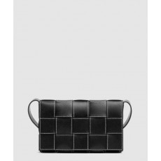 보테가베네타 카세트 758105