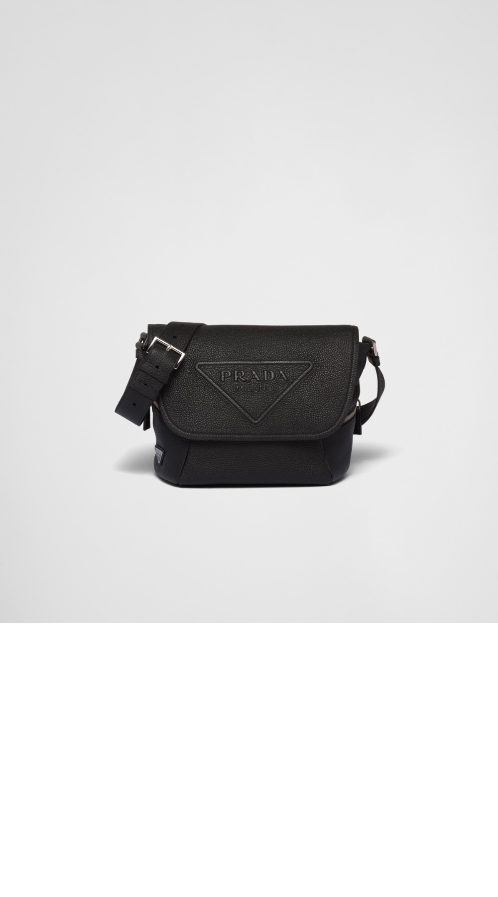 프라다 숄더 스트랩이 달린 가죽백 2VD056
