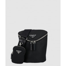 프라다 클래식 삼각 로고 크로스백 1BA147