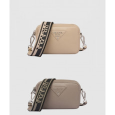 프라다 스몰 가죽백 1BH192