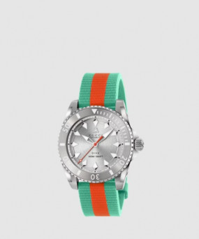 구찌 다이브 시계 750539