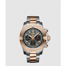 브라이틀링 어벤져 B01 크로노그래프 45 UB01821A