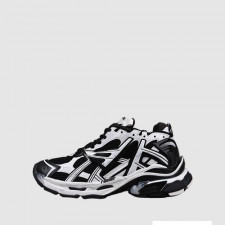 발렌시아가 러너 스니커즈 블랙 화이트