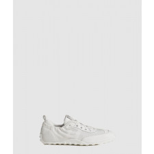 에르메스 스니커즈 인