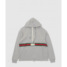 구찌 라벨 디테일의 스웨트셔츠