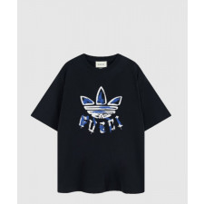 구찌 로고 프린트 반팔