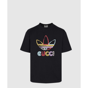 구찌 로고 프린트 반팔