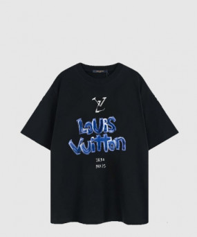 루이비통 로고 프린트 반팔